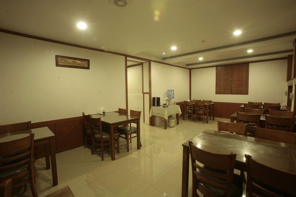 Reborn Suwon Silkroad Hotel Kültér fotó