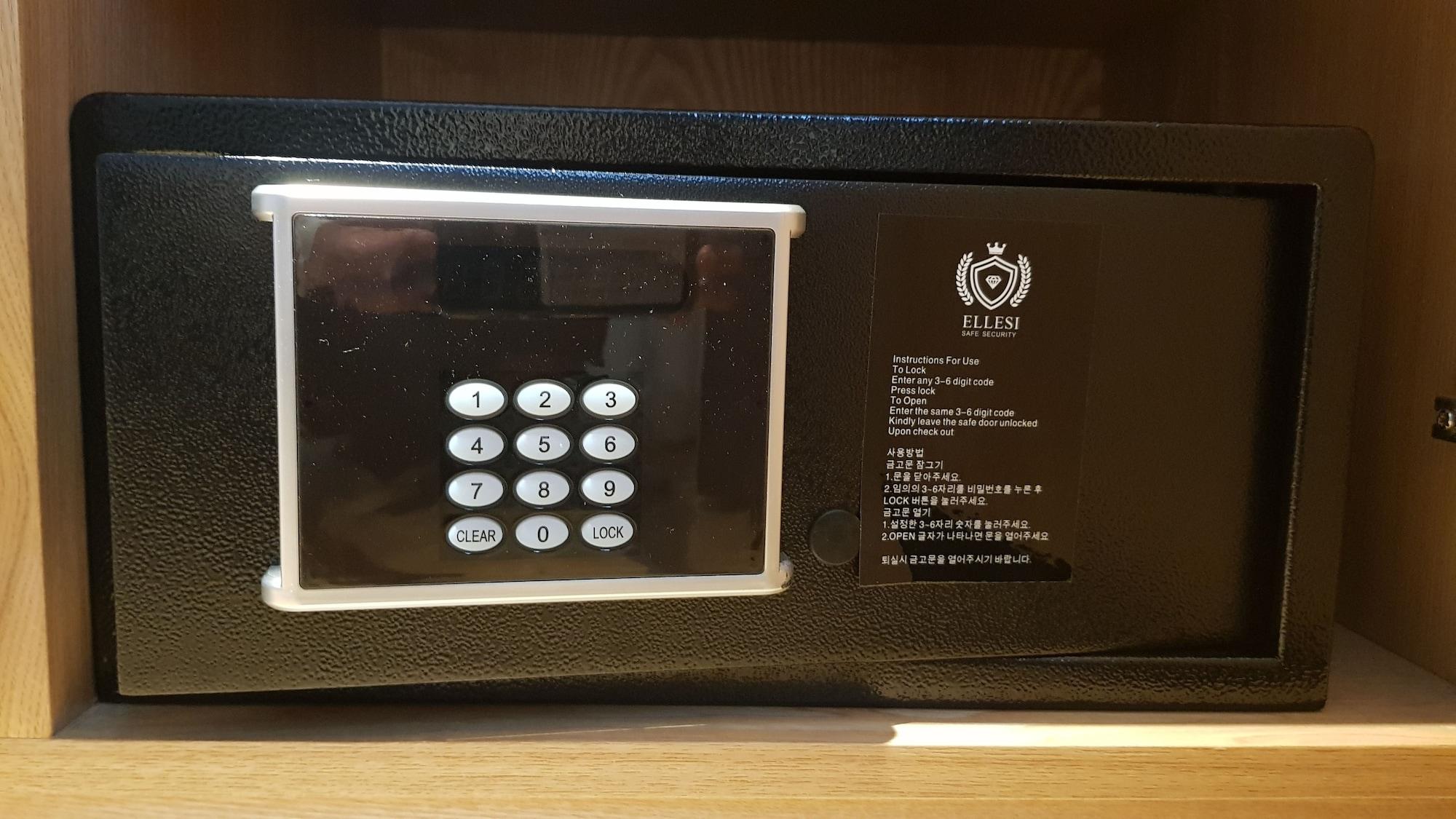 Reborn Suwon Silkroad Hotel Kültér fotó