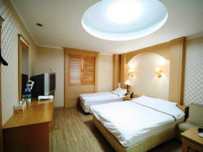 Reborn Suwon Silkroad Hotel Kültér fotó