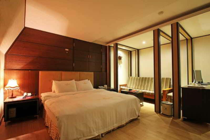Reborn Suwon Silkroad Hotel Kültér fotó